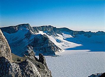 《孤岛危机2+3复刻版》将于11月17日登陆Steam 结束Epic独占